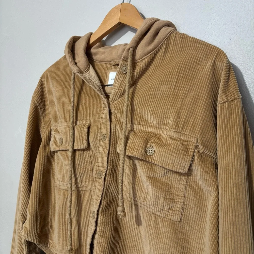 American Eagle Cropped Corduroy Button-Up Hooded Shirt Jacket Size Medium - Picture 9 of 13